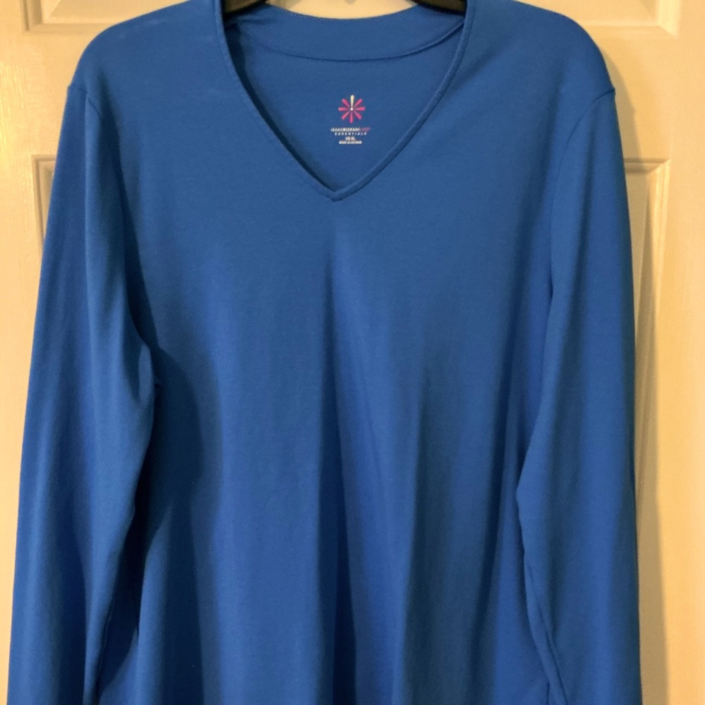 Women’s Isaac Mizrahi Blue V-Neck Long Sleeve Tunic Shirt, Size XL